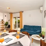 Sanja Apartment *