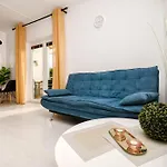 Apartment Sanja *