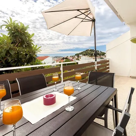Apartment Sanja Tribalj