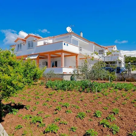 Apartment Sanja Tribunj (Sibenik-Knin)